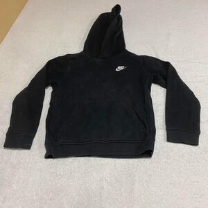 Black Nike hoodie no visible tag size 10 yearl old.SKU586